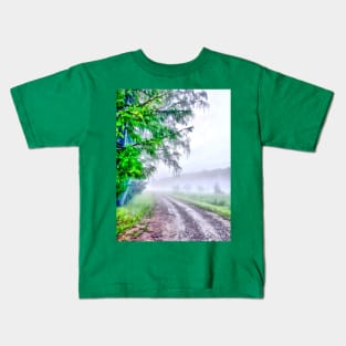 The way on a foggy summer morning. Kids T-Shirt